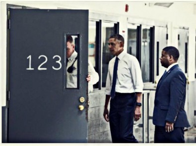 BEFUNKY screenshotobamavisitingfederalprison07162015